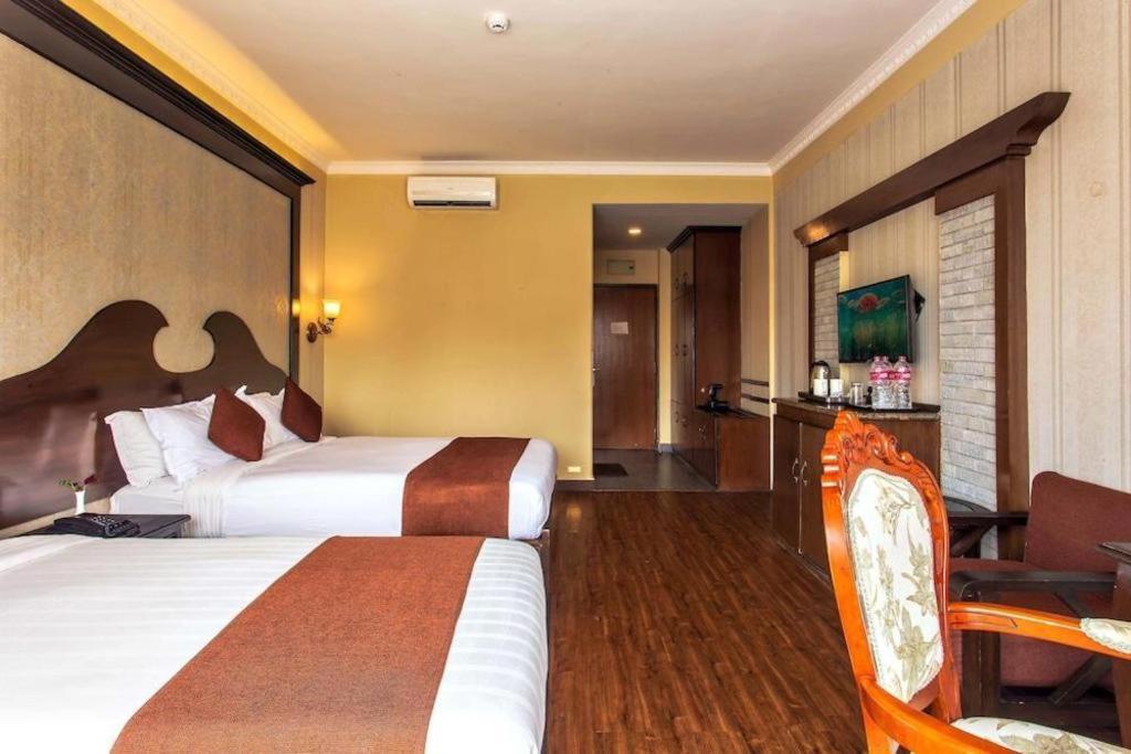 Da Yatra Courtyard Hotel & Resort Pókhara Exteriér fotografie
